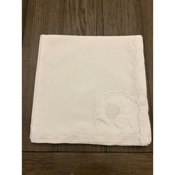 Set Of 6 White Embroidered Floral Cotton Napkins 20 x 19.5" - Picture 3 of 5